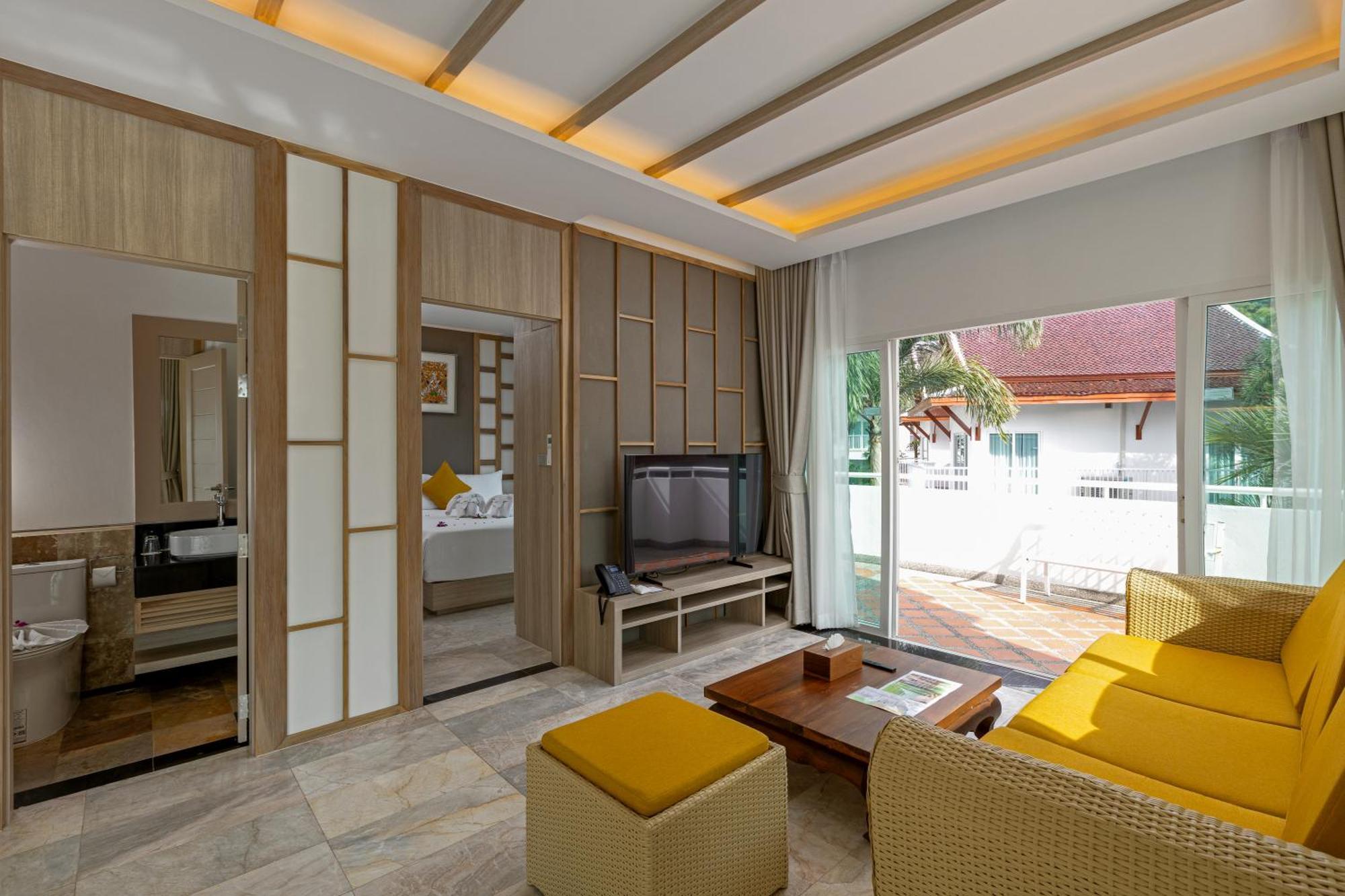 Phunawa Resort Phuket Karon Beach - Sha Plus Екстер'єр фото